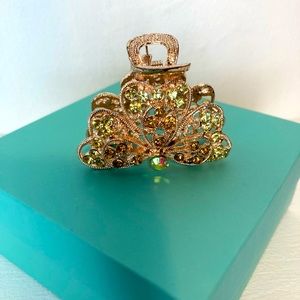 Beautiful Gold Tone Hair Clip